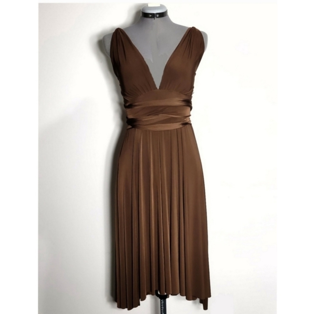 CO-ME COMO Deep Plunge Sleeveless Dress Size Medium